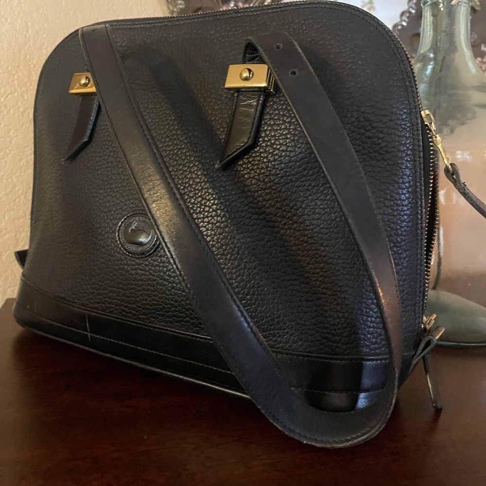 Dooney and Bourke Black Classic Leather Bag